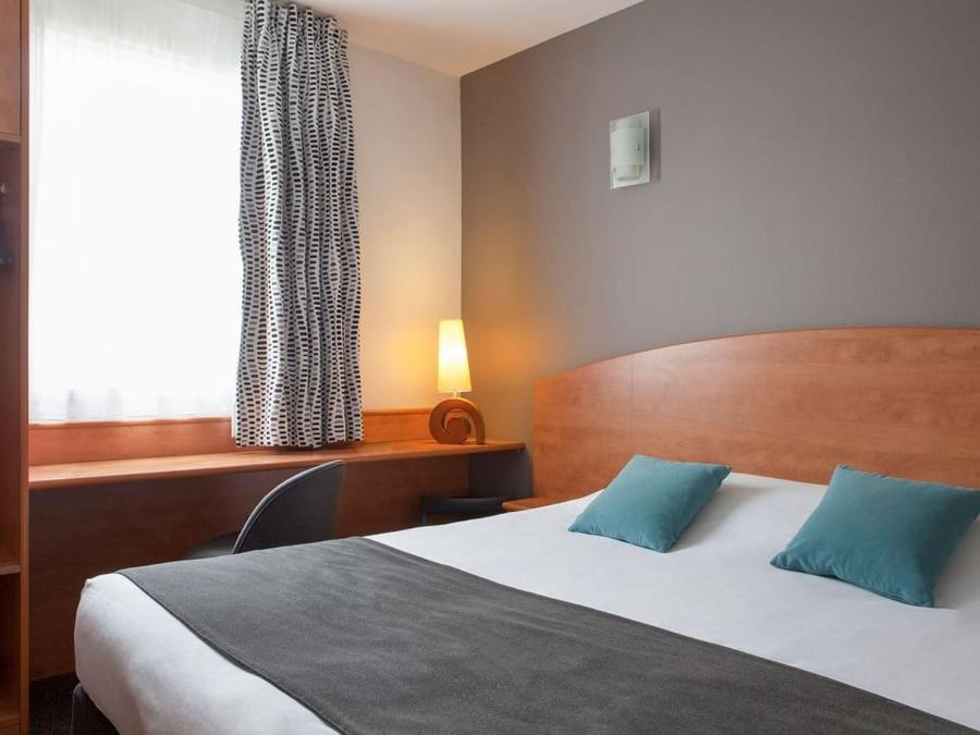 The Originals City, Plume Hotel, Bressuire Esterno foto