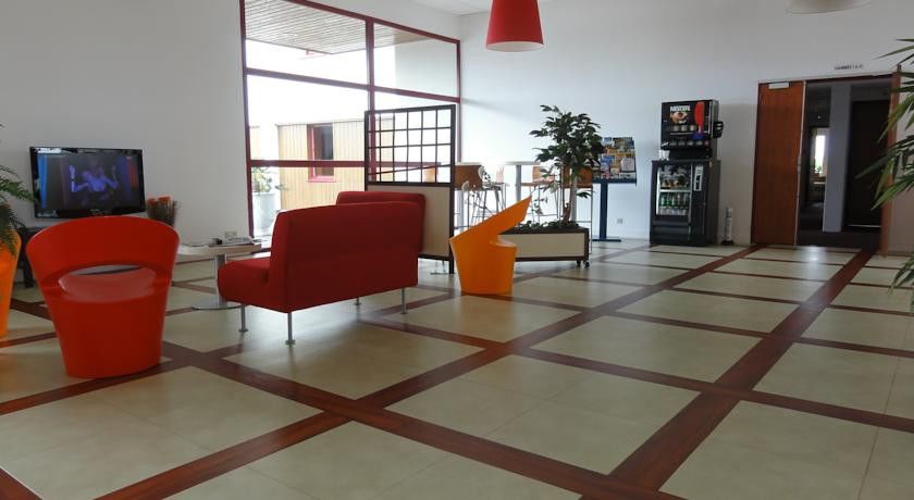 The Originals City, Plume Hotel, Bressuire Esterno foto