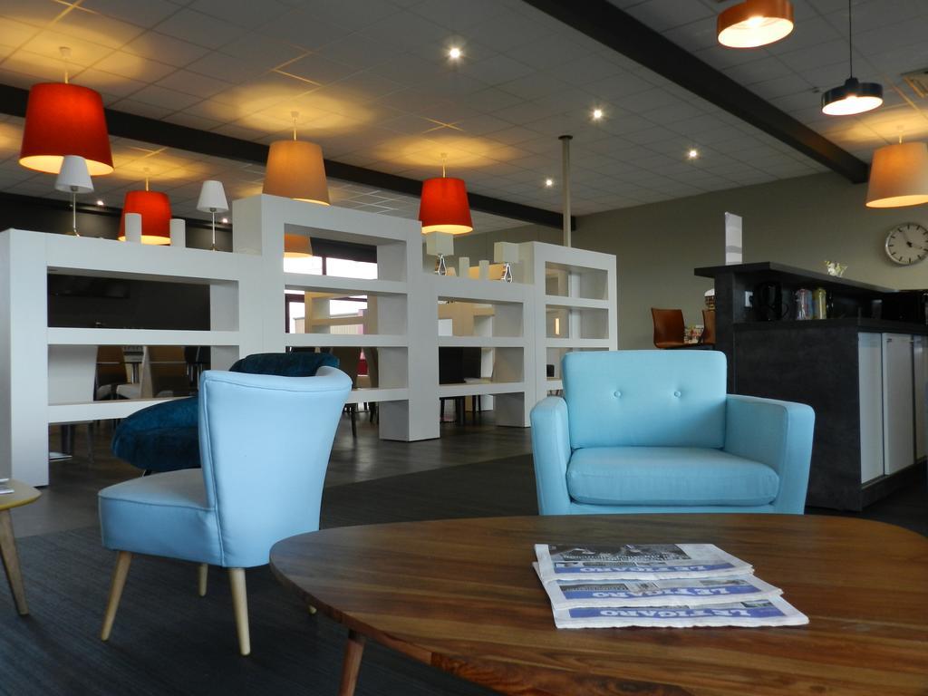 The Originals City, Plume Hotel, Bressuire Esterno foto