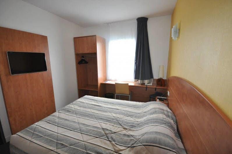 The Originals City, Plume Hotel, Bressuire Esterno foto